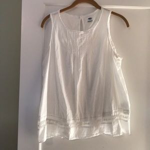 Sleeveless blouse